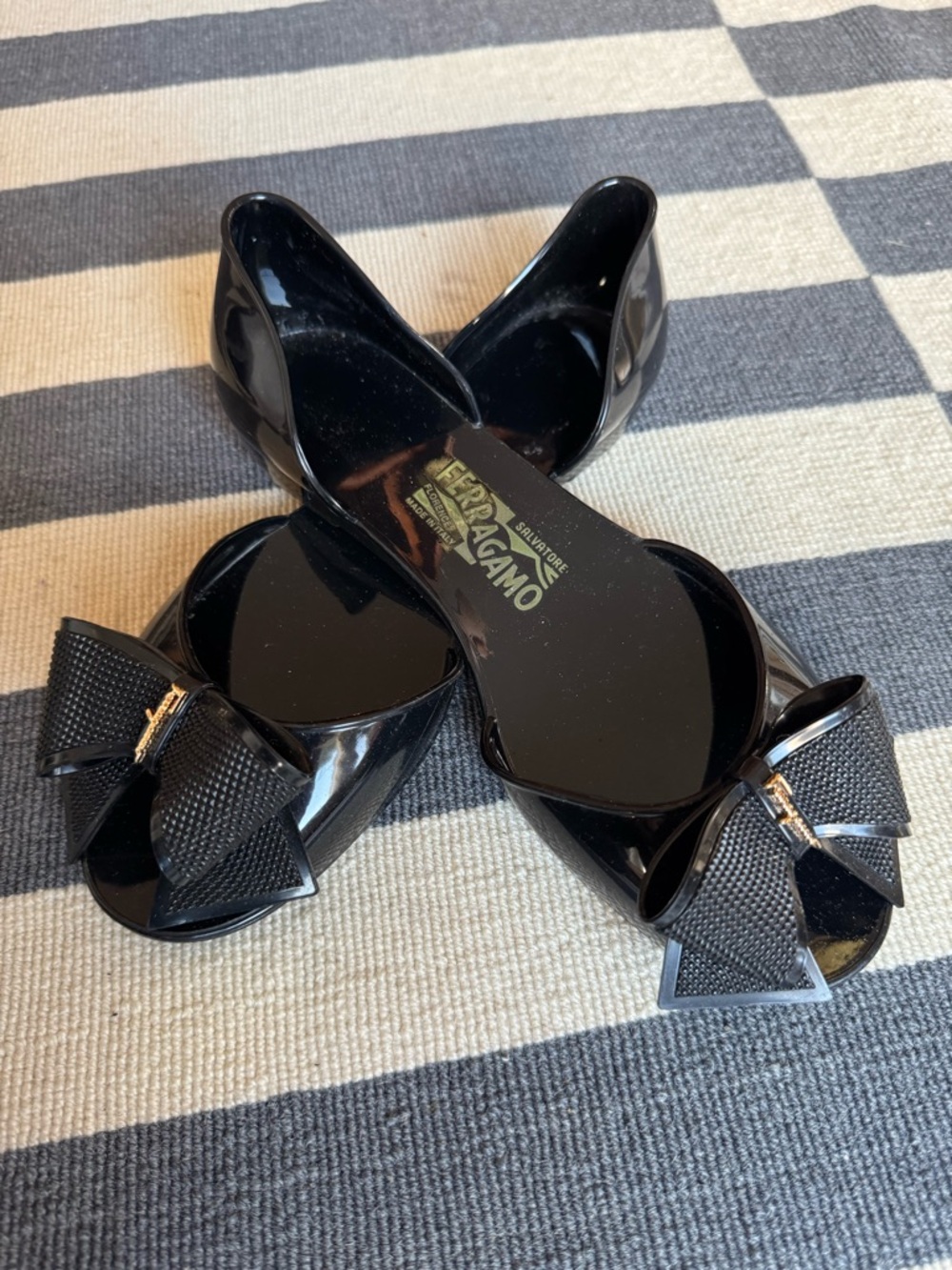 Salvatore Ferragamo Black Rubber Barbados Bow Peep Toe Flats